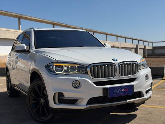 BMW X5 3.0 4X4 30D I6 TURBO DIESEL 4P AUTOMÁTICO BMW X5 3.0 4X4 30D I6 TURBO DIESEL 4P AUTOMÁTICO